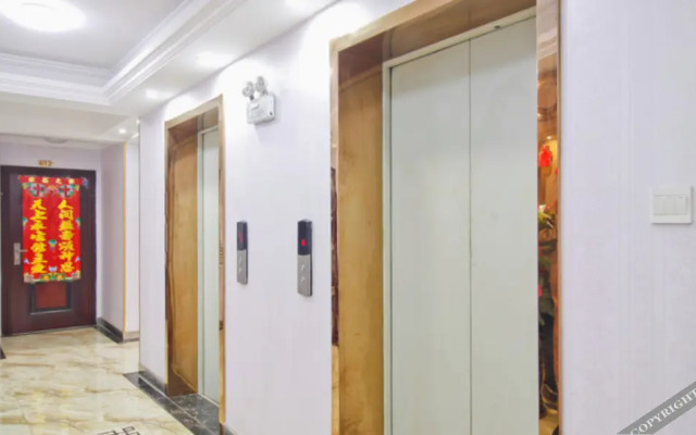 Feixi Qinglong Daily Rent Apartment (Zishi Road Branch)