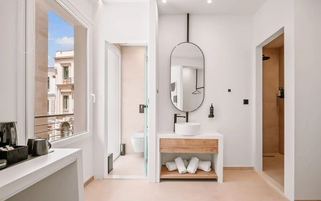 Planis Str Urban Suites