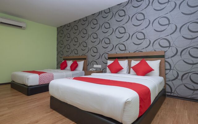 OYO 503 Hotel Aromas JB