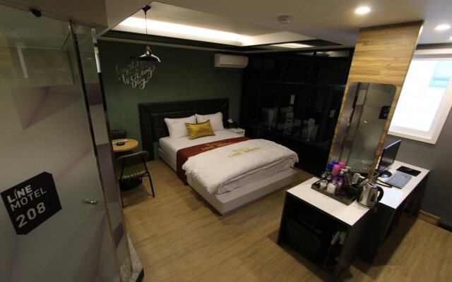 Line Motel