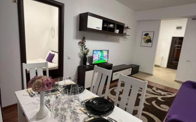 Cara Apartment 5 min walk to the train station