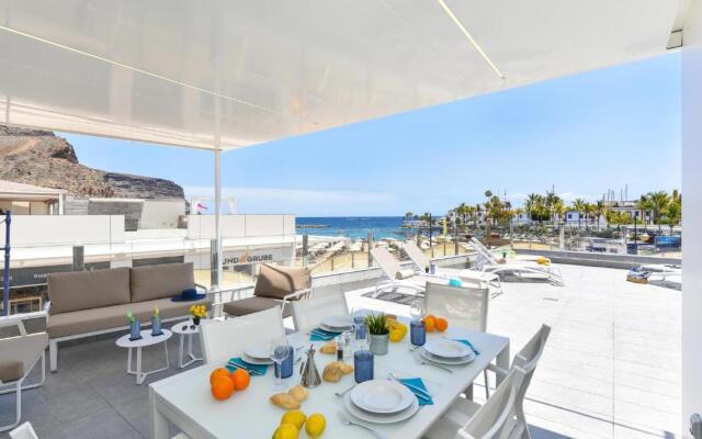 Mogan Beachfront apartment V&L
