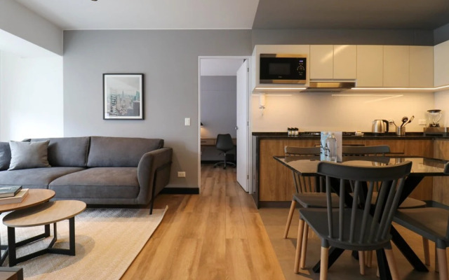 w Prestigious 2BR w Amazing Deco in San Isidro