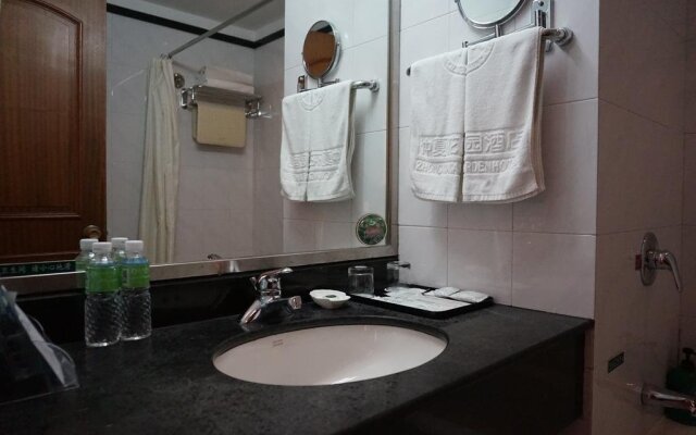 Dalian Zhongxia Garden Hotel