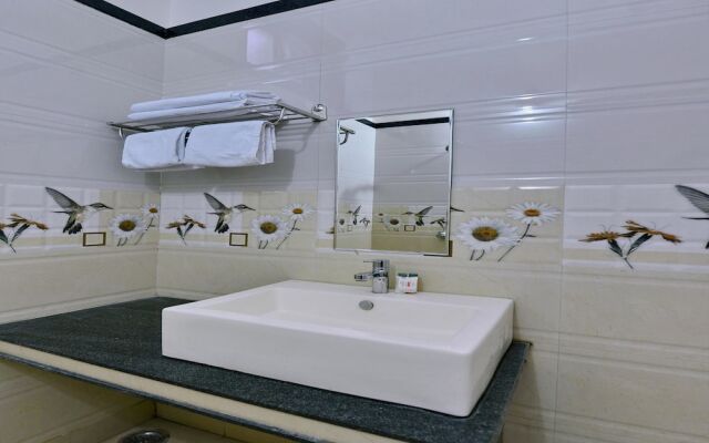 OYO 8022 Hotel Sunil Inn