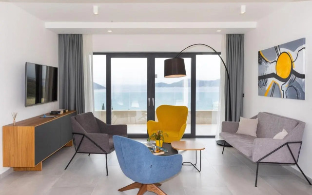 Luxury Villa Helios 5*