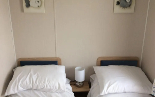 Lake District Western 2-bed Cabin, Pet Frien