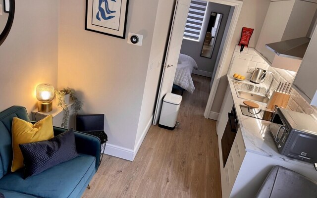 No 73 Aparthotel by condokeeper