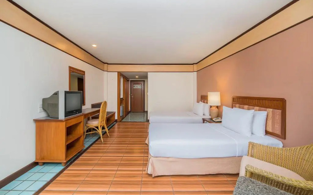 Botany Beach Resort Pattaya
