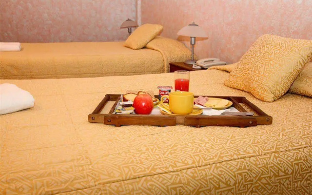 Hotel Dacarlo