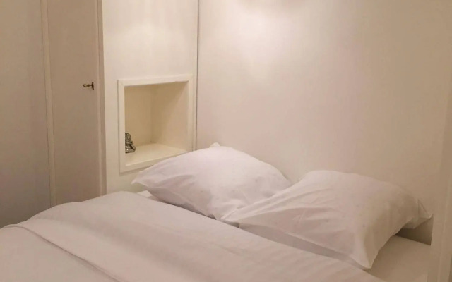 Mithouard Apartment