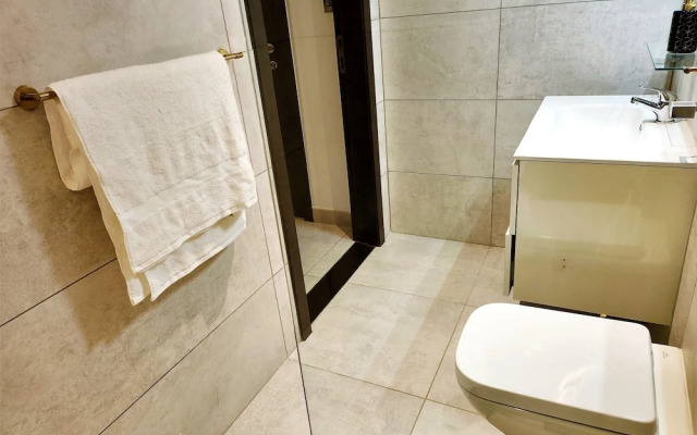 Aspire Suite - Douglas Luxury Apartments