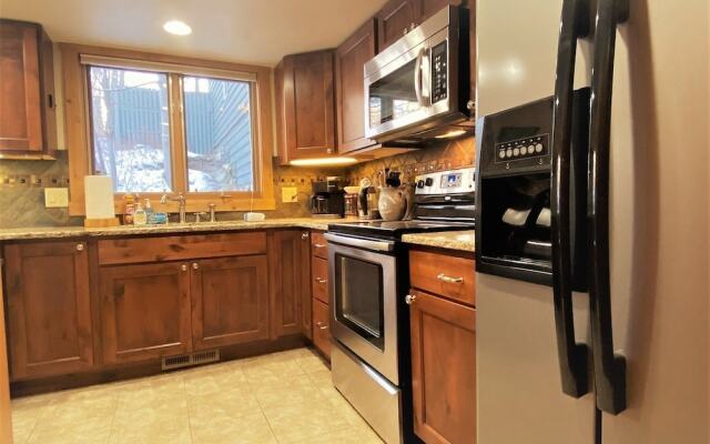 Rc1987 Montana Mountain Hideaway