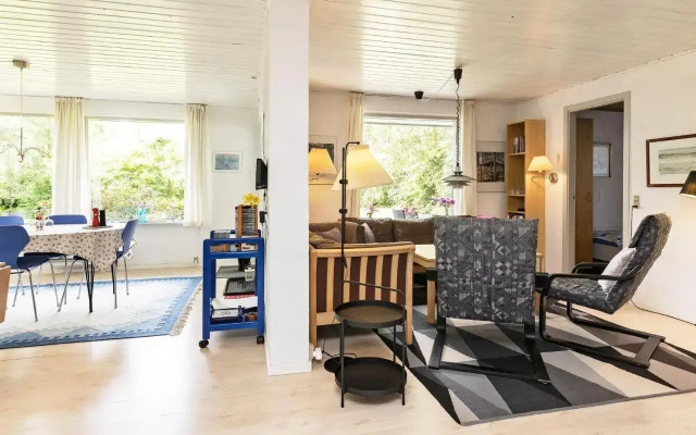 Three-Bedroom Holiday home in Millinge 1