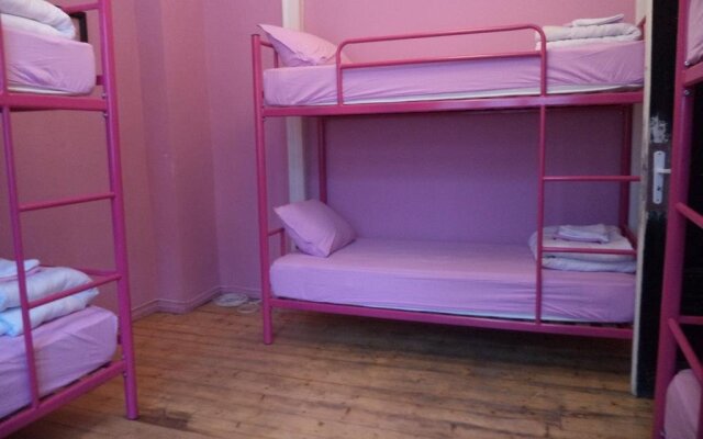 HOSTEL44