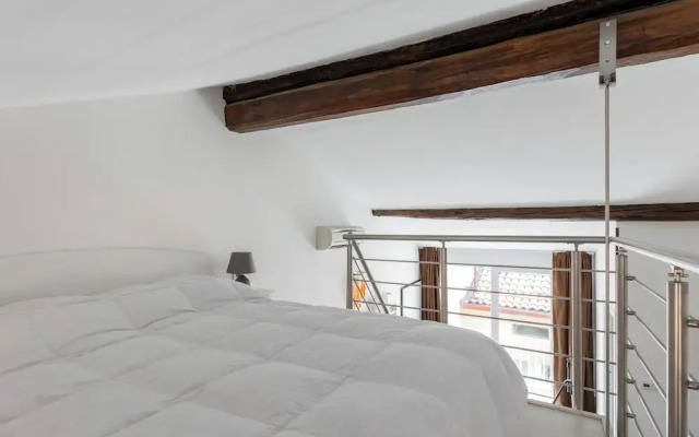 Cozy Mezzanine Apartment