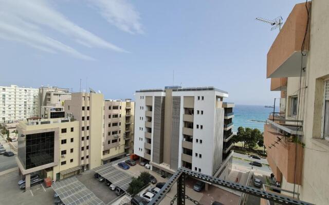 2Bd Sea View Flat