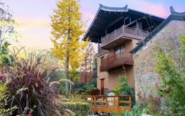 Rest with Cloud Hotels & Resorts