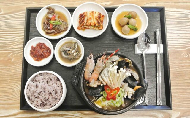 Jeju Noblesse Tourist Hotel
