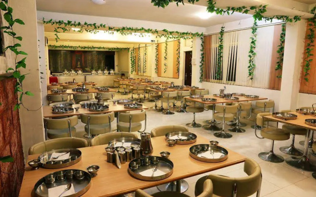 King Garden Hotel