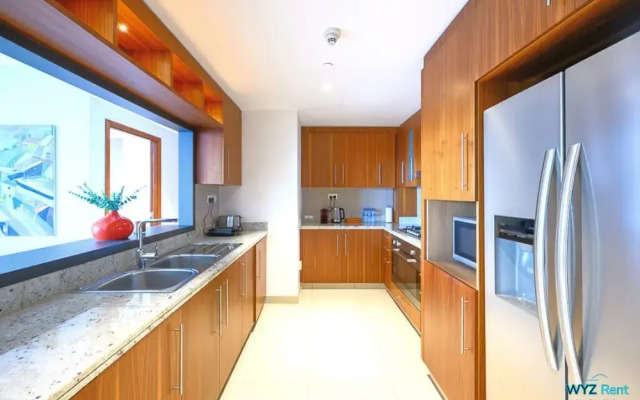 Unobstructed Burj Khalifa Views 3.5 Beds