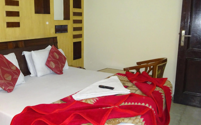 Hotel Karat 87 by OYO Rooms