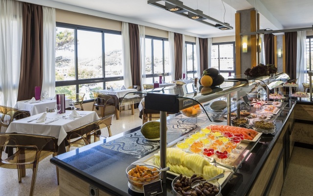Palladium Hotel Cala Llonga - Adults Only