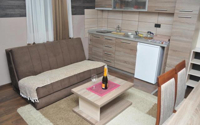 Apartments Zivkovic, Milmari D