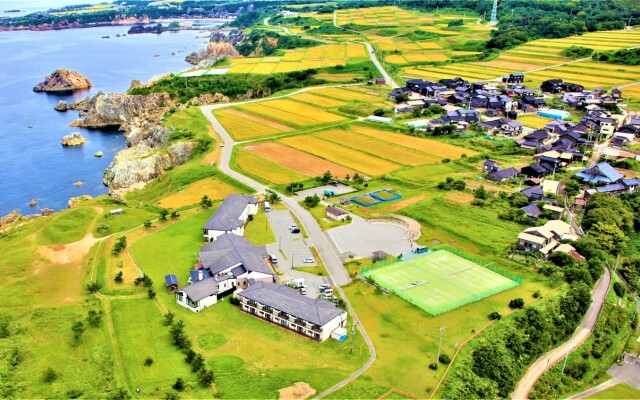 Hotel Familio Sado Aikawa