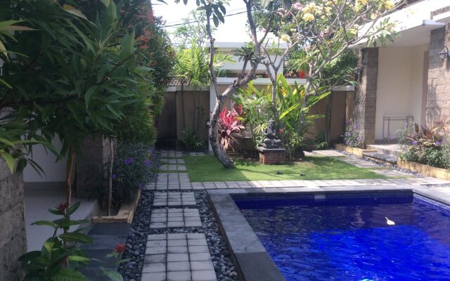Ayu Love and Harmony Guest House