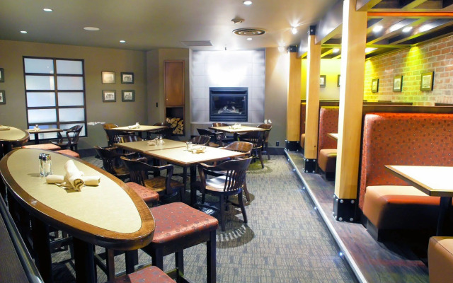 Delta Hotels by Marriott Calgary South