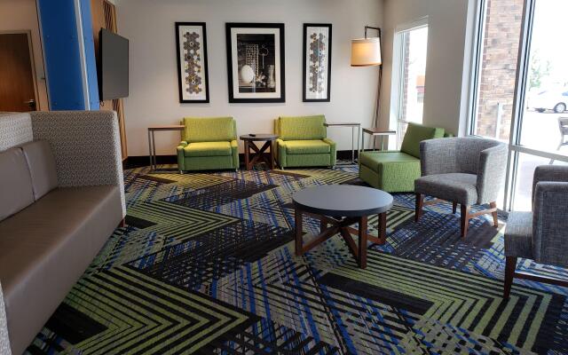 Holiday Inn Express & Suites Nashville North - Springfield, an IHG Hotel