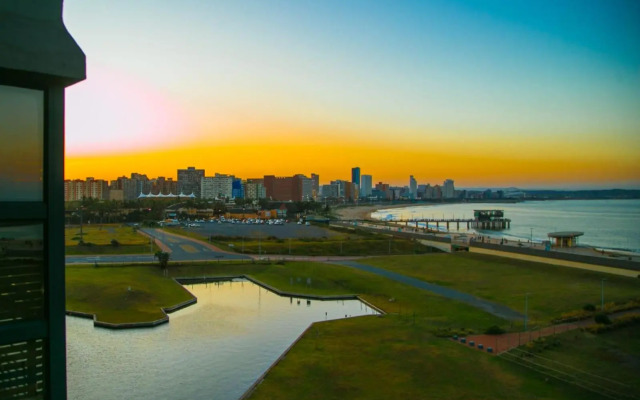 Ocean Whisper, 180 degree Ocean View, 605 Quayside