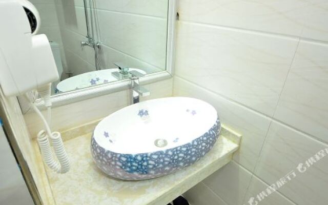 Yuting Hotel (Changsha IFS International Financial Center Wuyi Square Subway Station)