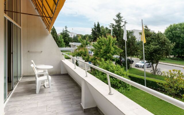 AluaSun Helios Beach – All Inclusive