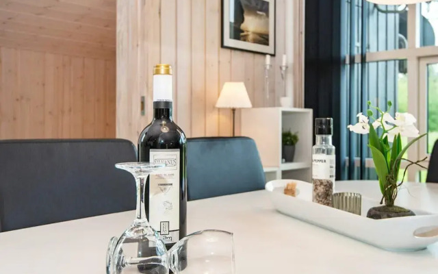 6 Person Holiday Home in Frostrup