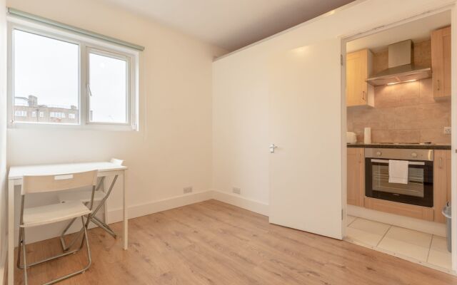 Cosy 1 Bedroom Apartment in West Kensington
