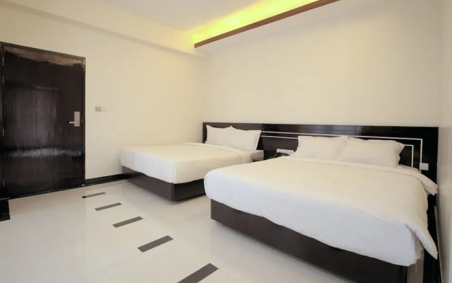 Hotel Elaf International