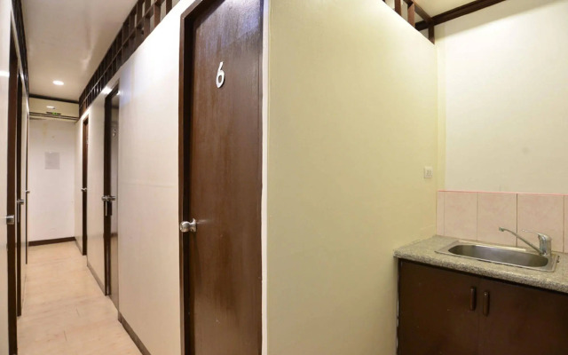 Amax Inn Makati II