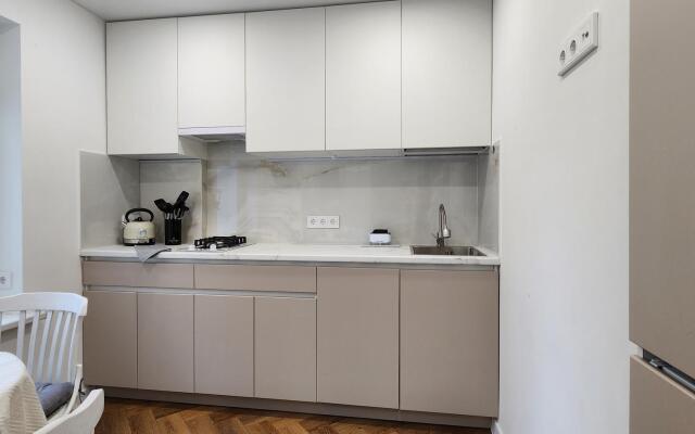 Comfort Apartment on Yelninskaya St., 15