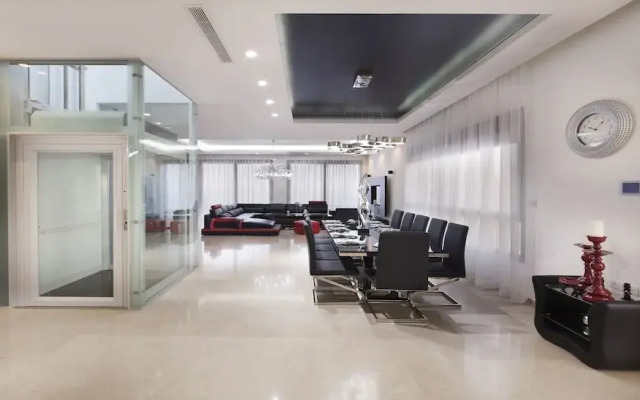 The Royal Penthouse