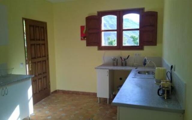 La Casa Vieja Hostel