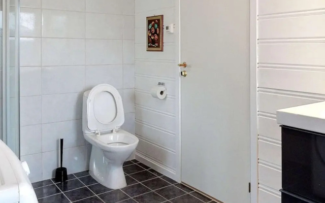 8 Person Holiday Home in Skiftun