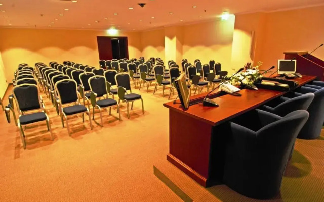 Lux Garden Hotel