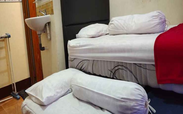 Katawa Guest House Syariah – Guest Rooms – Palembang