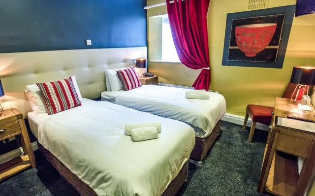 Mc Kevitts Village Hotel
