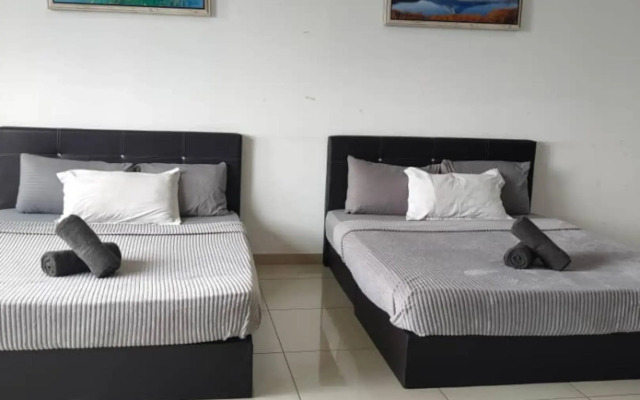 Happy Holiday Suite @ I-City