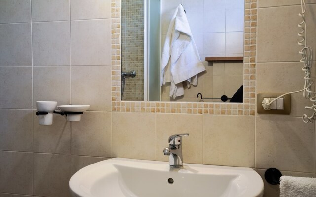 la corte degli ulivi