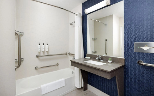 Fairfield Inn and Suites by Marriott Roswell