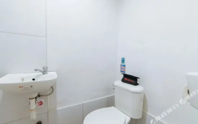 RedDoorz @ Plaza Jaro Iloilo